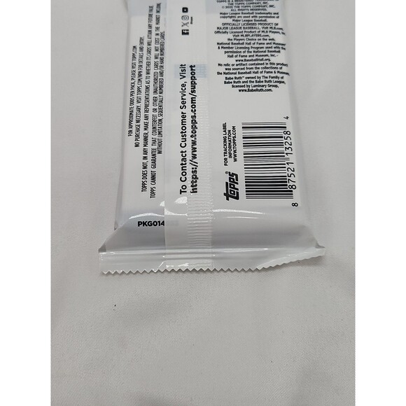 2025 Topps Series One Major League Baseball 36 Card Hanger Fat Pack - NEW! - Picture 7 of 9